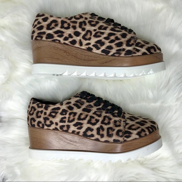 💥LAST PAIR SIZE 6💥LEOPARD VEGAN SUEDE SNEAKER🐆 - Picture 2 of 8